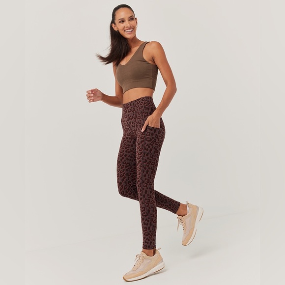 NWT PACT Pureactive Pocket Legging in Chocolate Leopard ~ Small - Picture 4 of 11